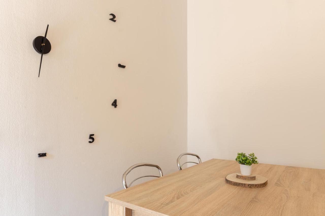 Suite Foscolo, In Piazza A Triest Exterior foto
